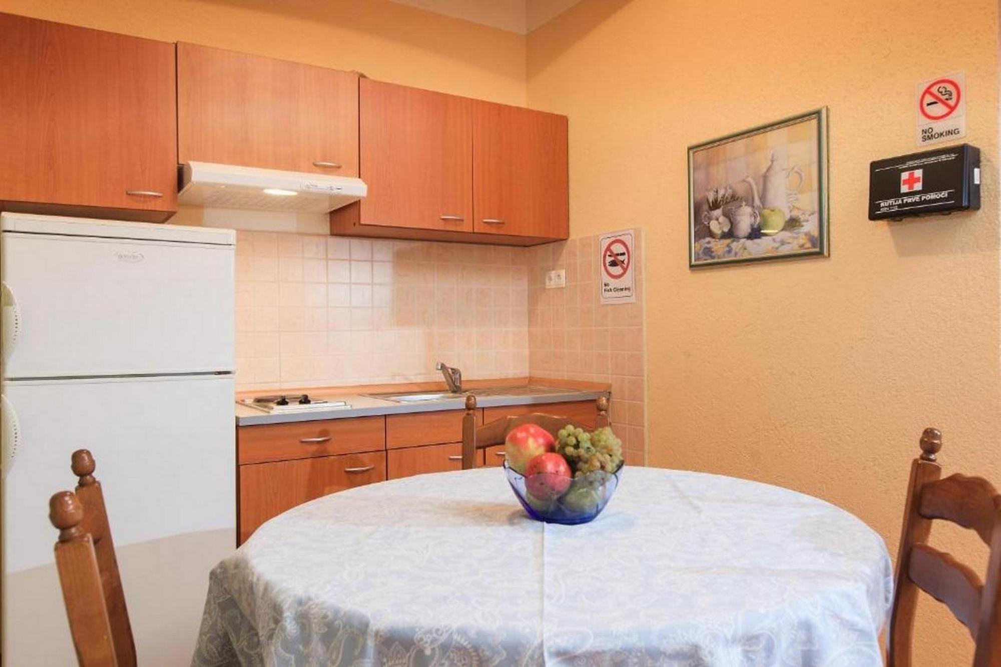 Summerheaven Apartments Podgora Rum bild